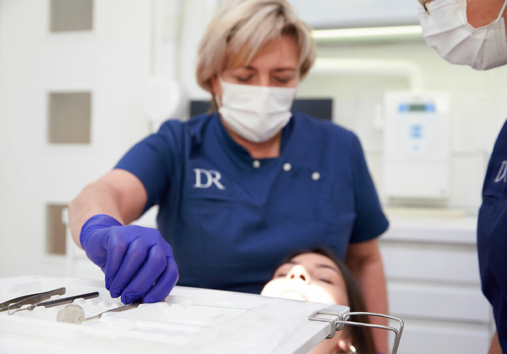 Soins dentaires Marseille - Cabinet dentaire Drs Damiani et Richelme - Dentiste Marseille